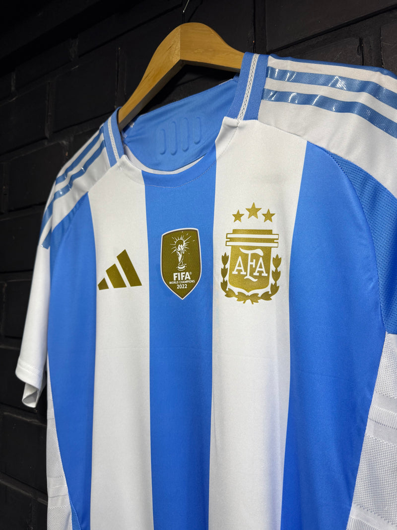 Camisa Argentina Home Tradicional Azul/Branco Player 24/25