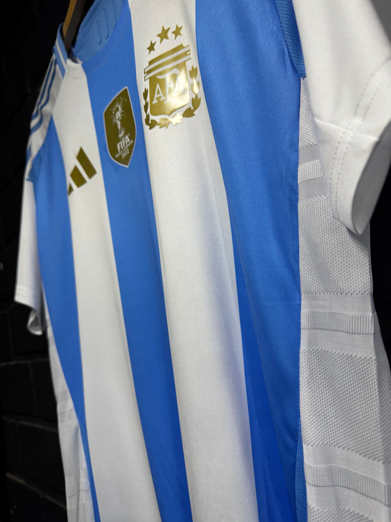 Camisa Argentina Home Tradicional Azul/Branco Player 24/25