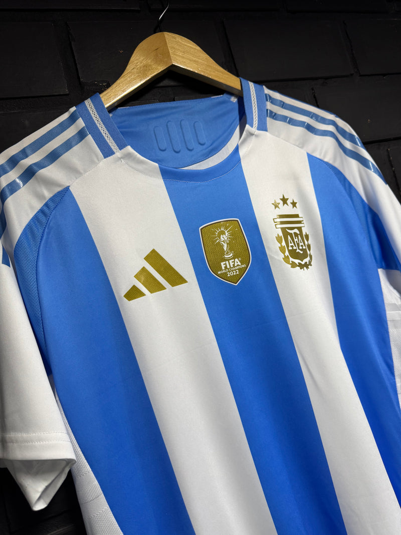 Camisa Argentina Home Tradicional Azul/Branco Player 24/25