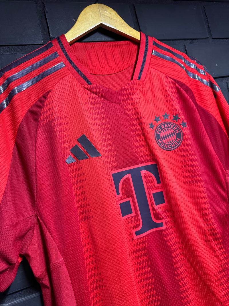 Camisa Bayern München Home Vermelha Player 24/25