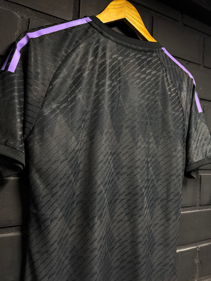 Camisa Real Madrid Edição Especial Player Preta/Lilas 24/25