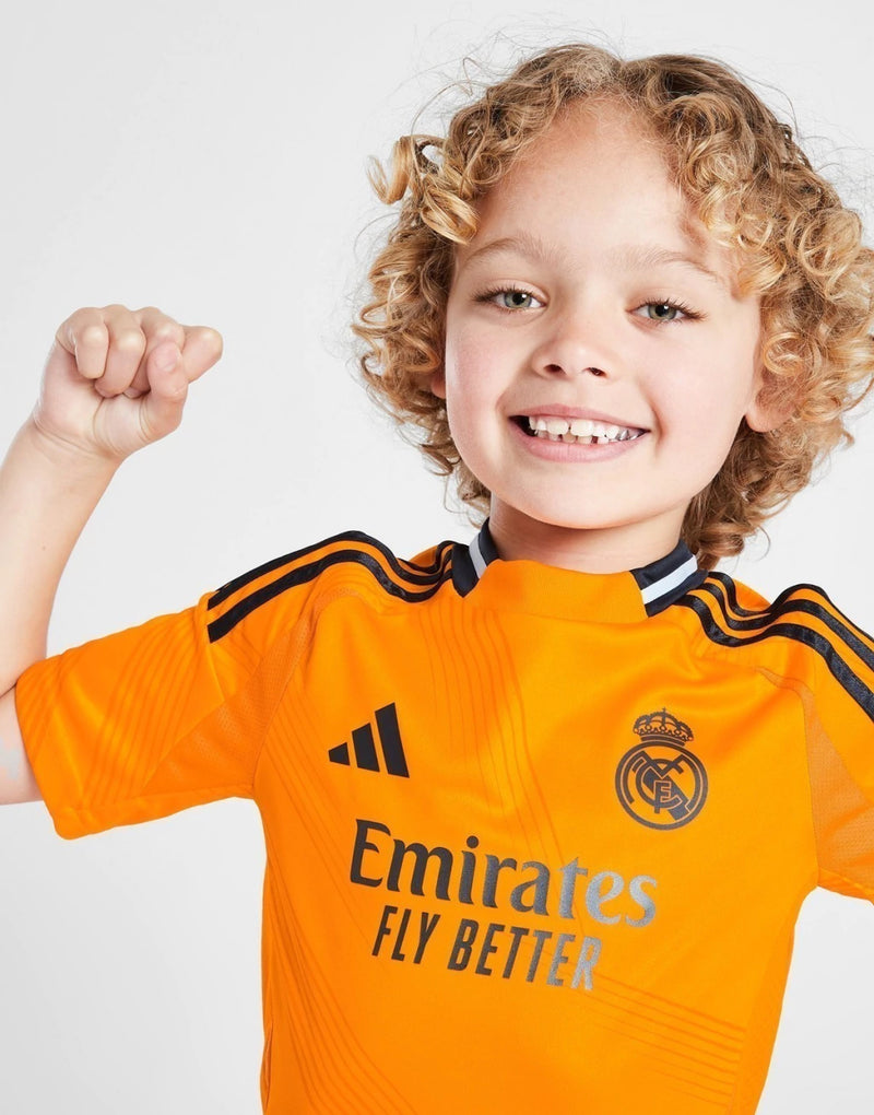 Kit Infantil 24/25 Real Madrid Away (NÃO ACOMPANHA MEIA)